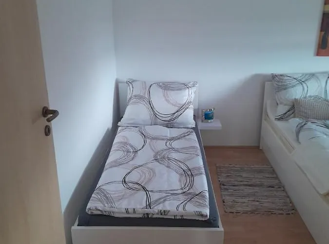 Caliente B Apartman Vir